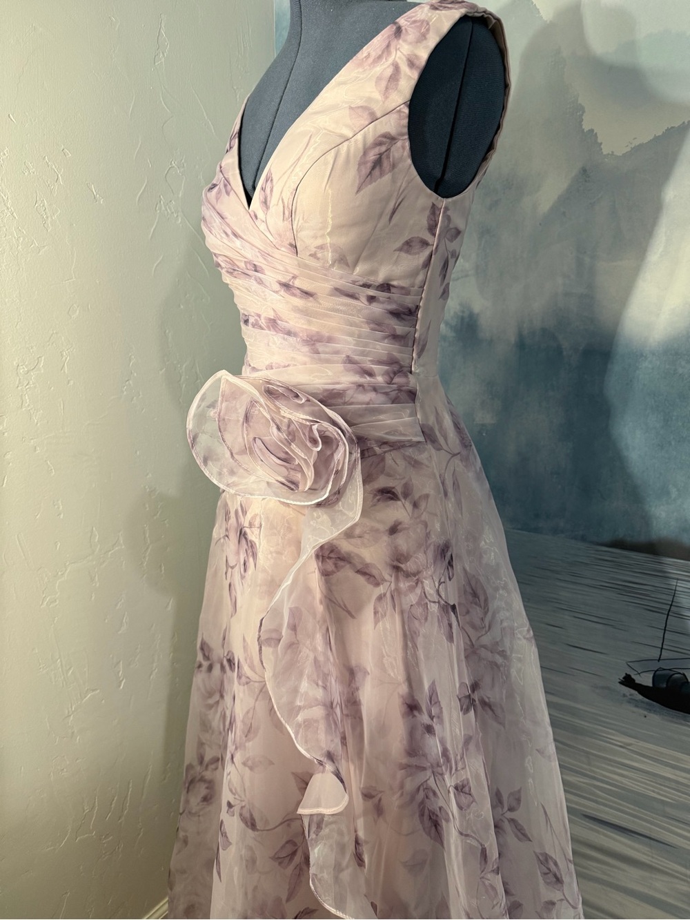 Elegant Lavender Floral V-Neck Evening Dress 226 - Picture 5 of 10